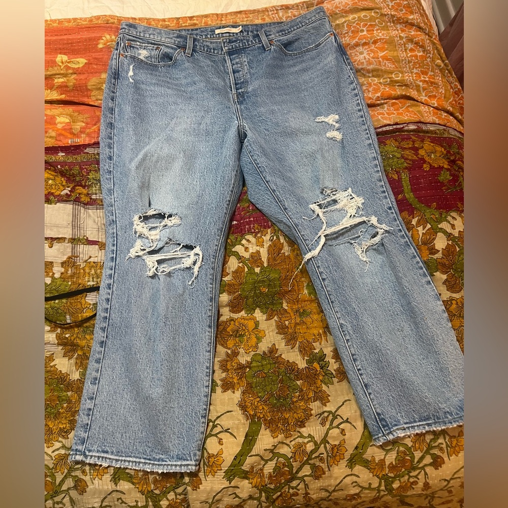 Distressed Blue Women's Jeans Levi’s